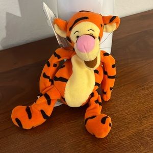 Winne the Pooh Tiger beanie baby